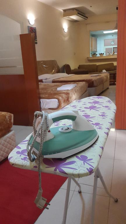 Al Raien Hotel Apartment Dubái Habitación foto